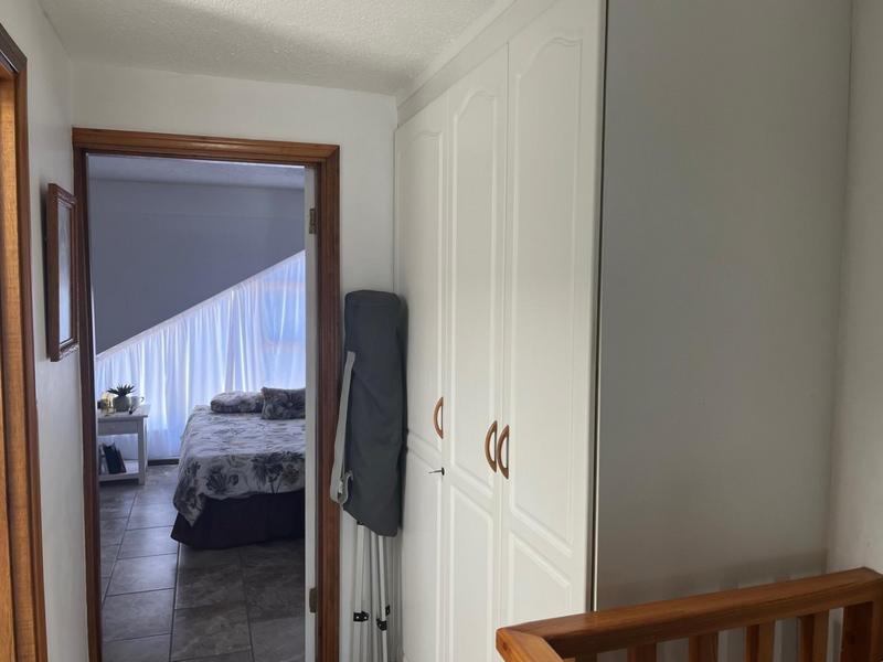 2 Bedroom Property for Sale in Hartenbos Central Western Cape